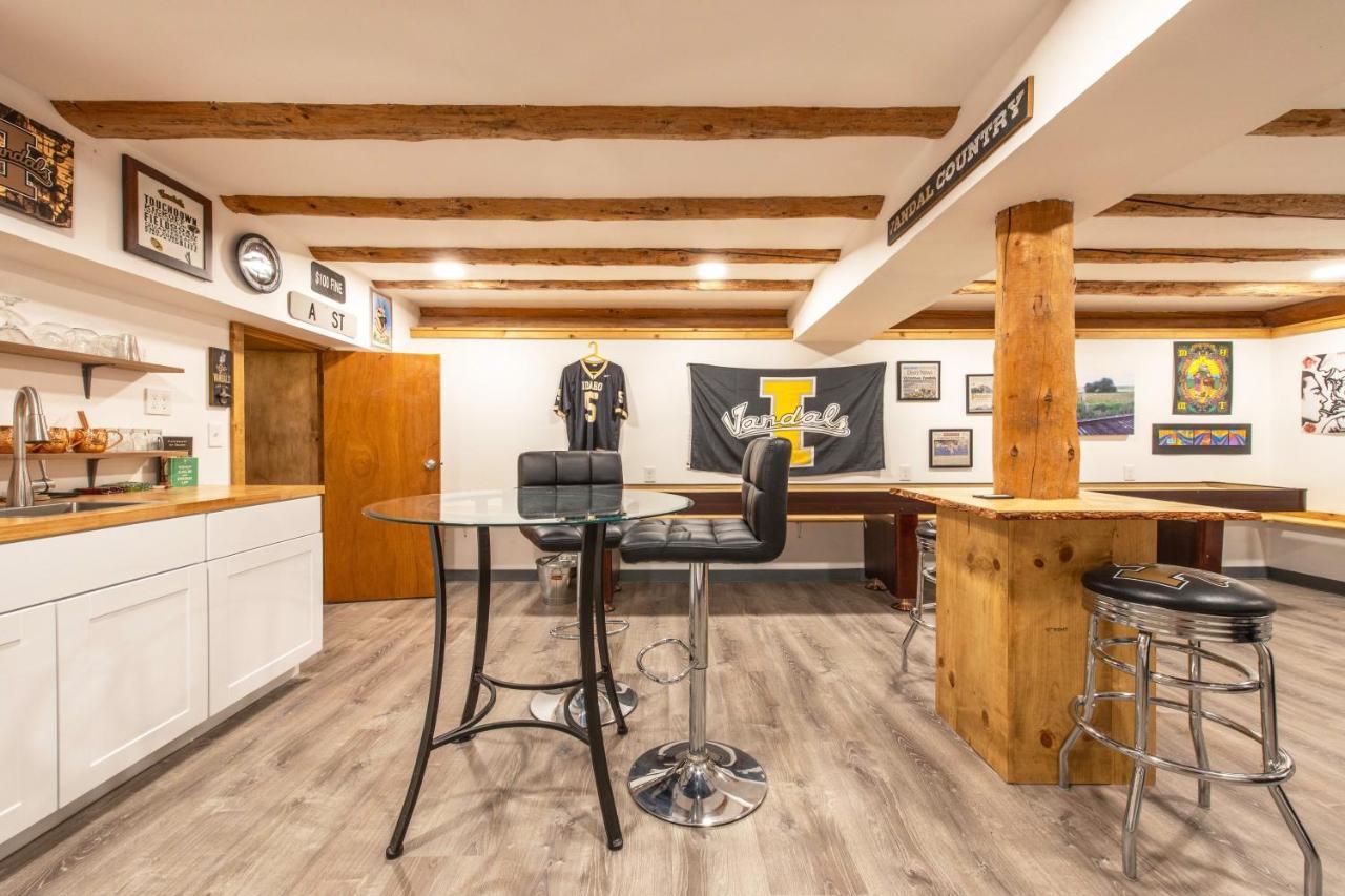 Rowland Log Cabin Home Lyle Экстерьер фото